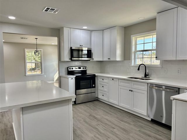 1922 19Th St Street, Lake Charles, LA 70601