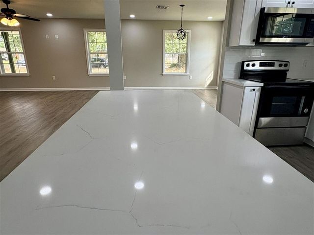 1922 19Th St Street, Lake Charles, LA 70601