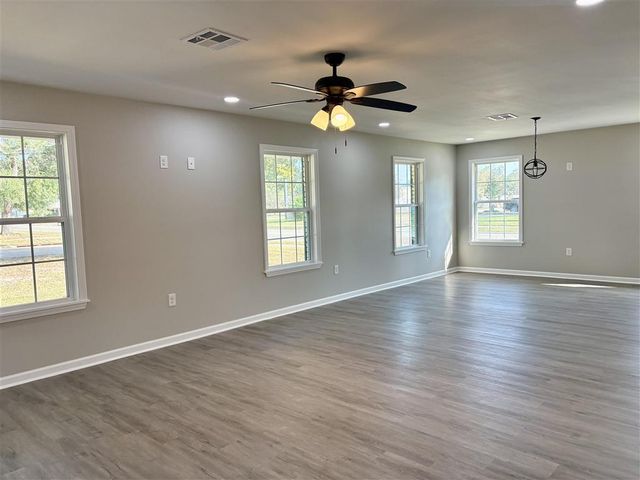 1922 19Th St Street, Lake Charles, LA 70601