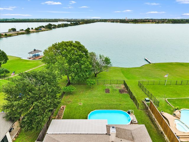 3101 Sunrise Drive, Rowlett, TX 75088