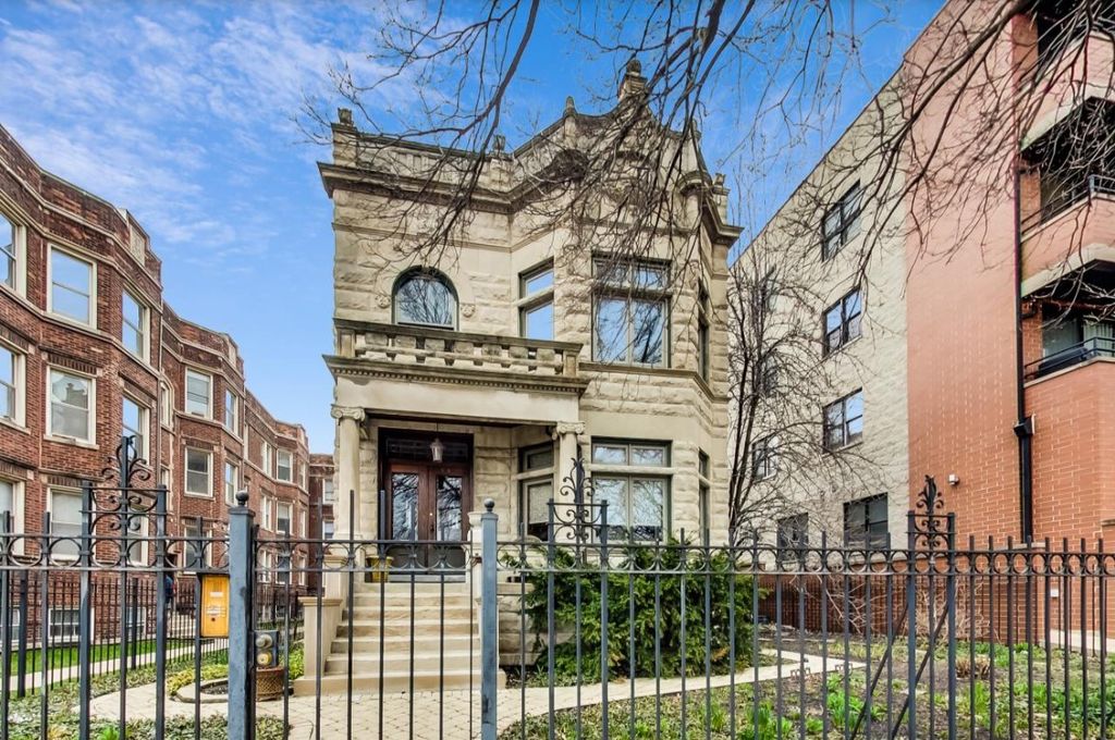 940 W Cuyler Avenue 1, Chicago, IL 60613