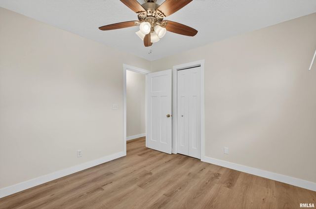 3106 MAPLECREST Road, Bettendorf, IA 52722