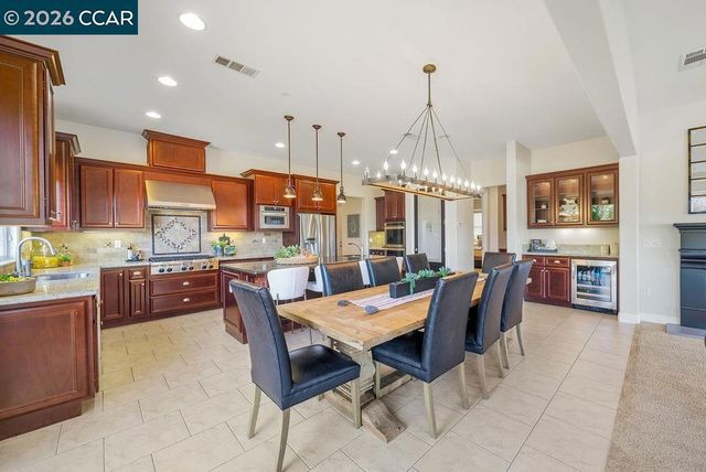 24 Promontory Place, Clayton, CA 94517