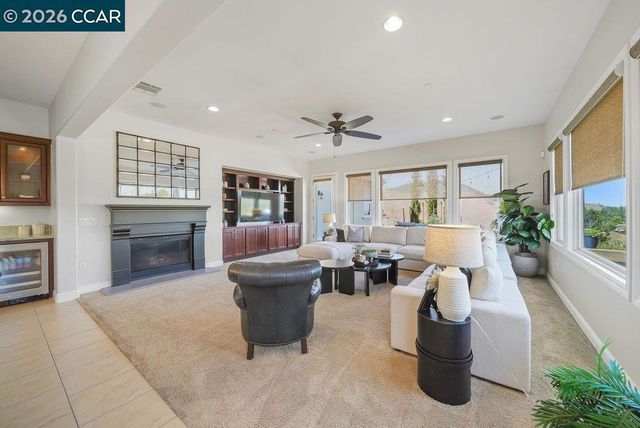 24 Promontory Place, Clayton, CA 94517