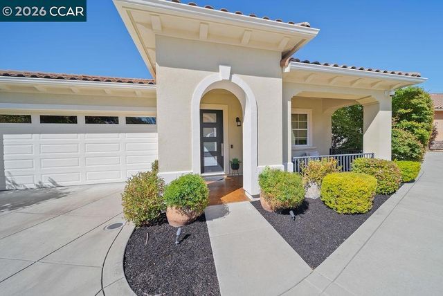 24 Promontory Place, Clayton, CA 94517