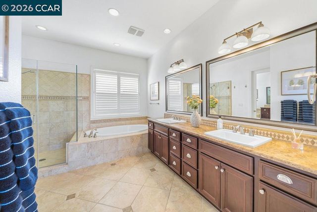 24 Promontory Place, Clayton, CA 94517