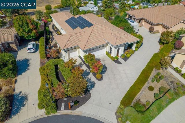 24 Promontory Place, Clayton, CA 94517