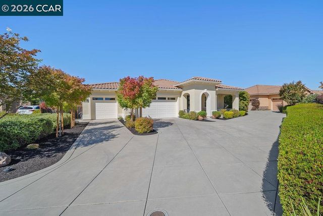 24 Promontory Place, Clayton, CA 94517