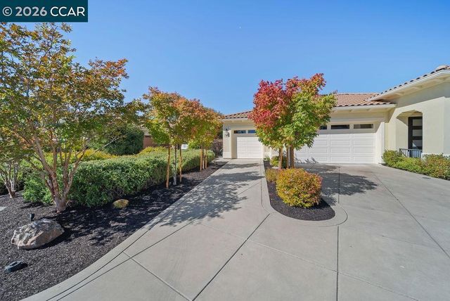 24 Promontory Place, Clayton, CA 94517