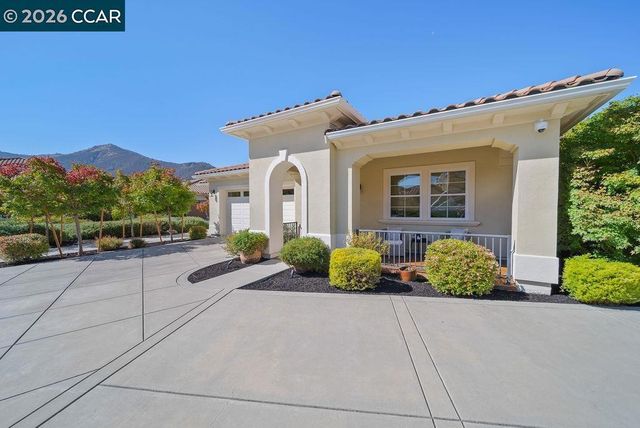 24 Promontory Place, Clayton, CA 94517