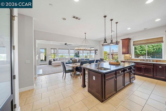 24 Promontory Place, Clayton, CA 94517