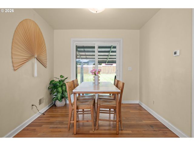 2661 HARRIS St, Eugene, OR 97405