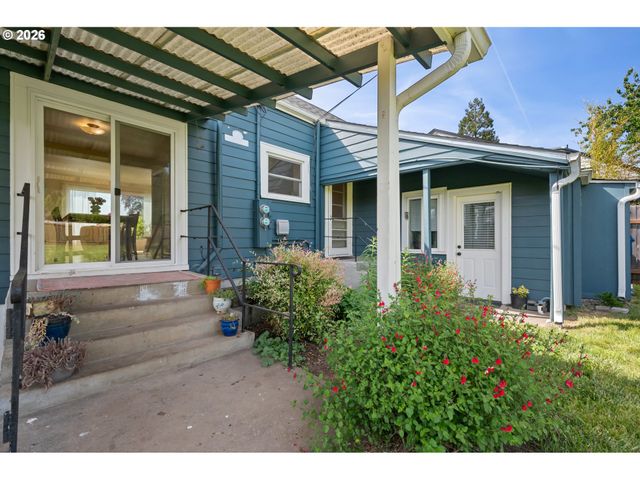 2661 HARRIS St, Eugene, OR 97405