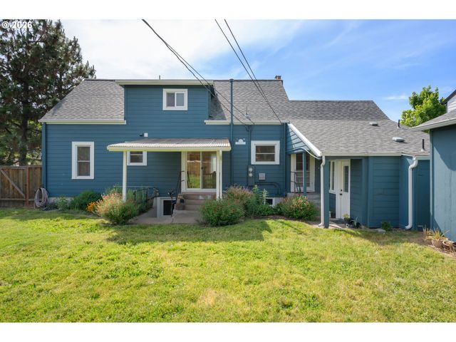 2661 HARRIS St, Eugene, OR 97405