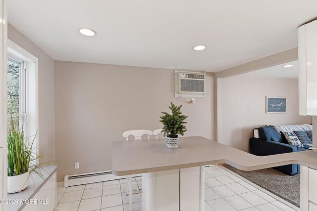 2 Gilford Place, Toms River, NJ 08753