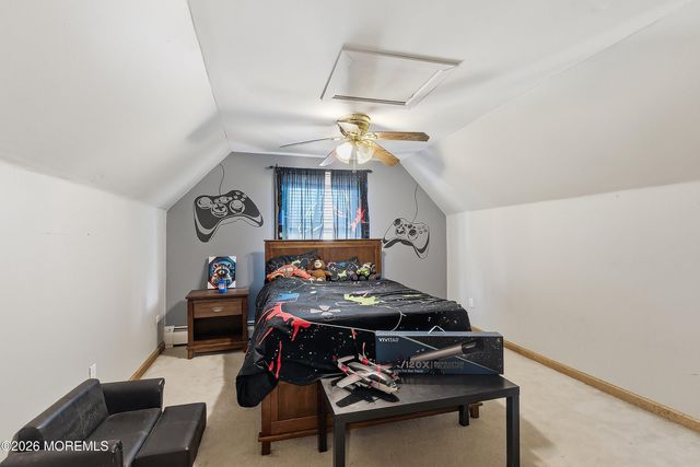 2 Gilford Place, Toms River, NJ 08753