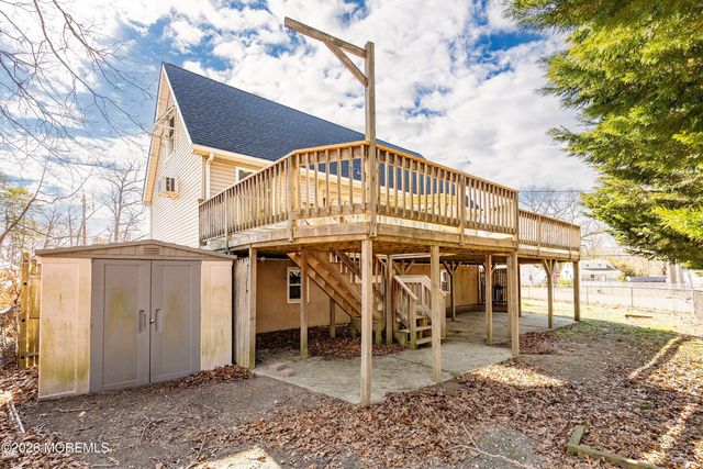 2 Gilford Place, Toms River, NJ 08753