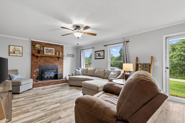 3572 Brown Road, Greer, SC 29651