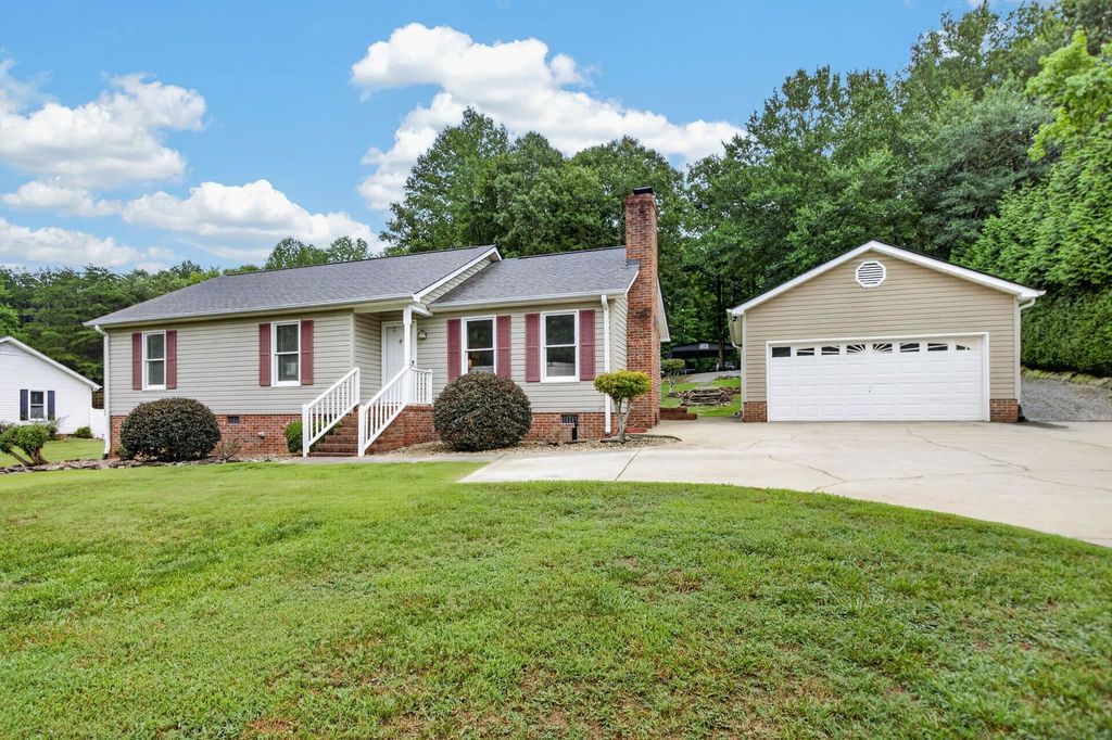3572 Brown Road, Greer, SC 29651