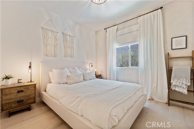 17065 Cantlay, Los Angeles, CA 91406