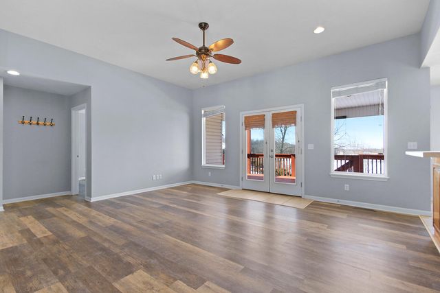 3103 WOODS CROSSING DR, Columbia, MO 65202