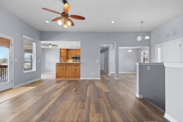 3103 WOODS CROSSING DR, Columbia, MO 65202