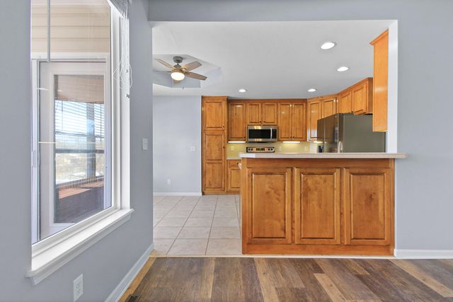 3103 WOODS CROSSING DR, Columbia, MO 65202