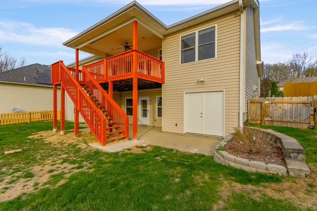 3103 WOODS CROSSING DR, Columbia, MO 65202