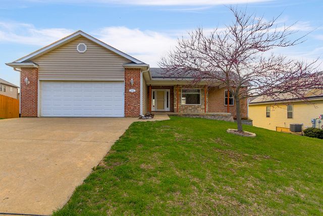 3103 WOODS CROSSING DR, Columbia, MO 65202