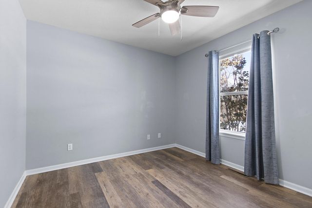 3103 WOODS CROSSING DR, Columbia, MO 65202