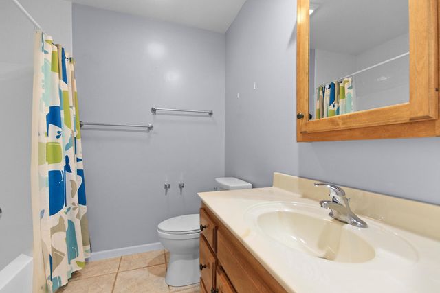 3103 WOODS CROSSING DR, Columbia, MO 65202