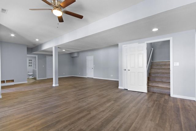 3103 WOODS CROSSING DR, Columbia, MO 65202