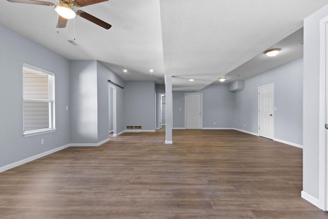3103 WOODS CROSSING DR, Columbia, MO 65202