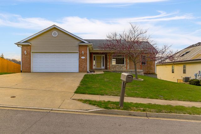 3103 WOODS CROSSING DR, Columbia, MO 65202