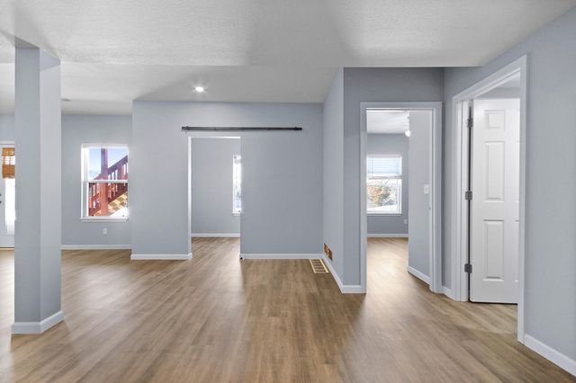3103 WOODS CROSSING DR, Columbia, MO 65202
