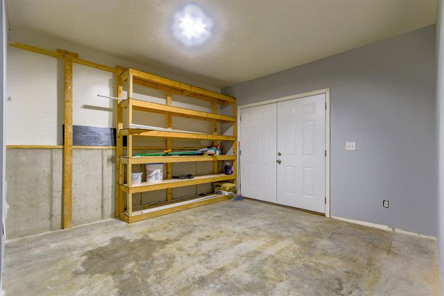 3103 WOODS CROSSING DR, Columbia, MO 65202
