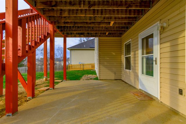 3103 WOODS CROSSING DR, Columbia, MO 65202