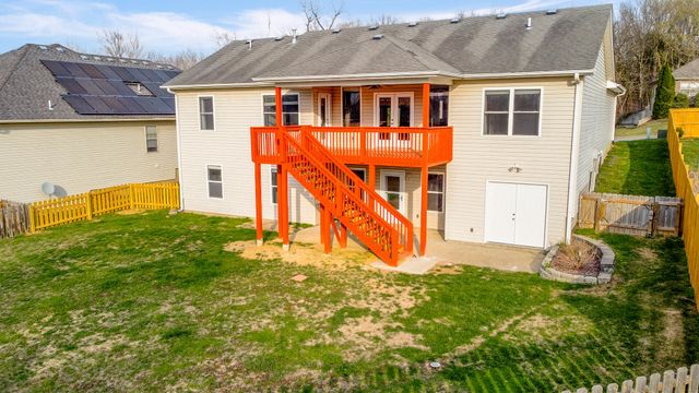 3103 WOODS CROSSING DR, Columbia, MO 65202