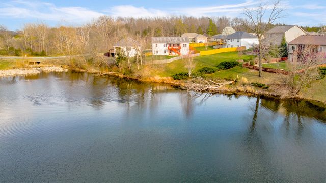 3103 WOODS CROSSING DR, Columbia, MO 65202