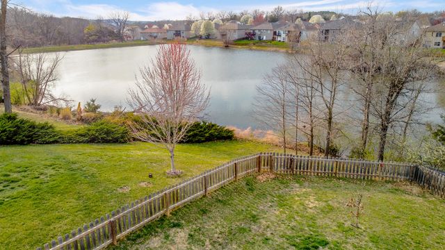 3103 WOODS CROSSING DR, Columbia, MO 65202