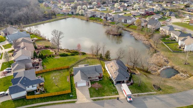 3103 WOODS CROSSING DR, Columbia, MO 65202