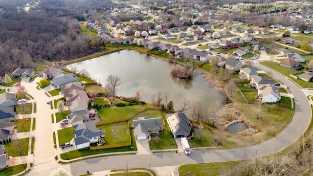 3103 WOODS CROSSING DR, Columbia, MO 65202