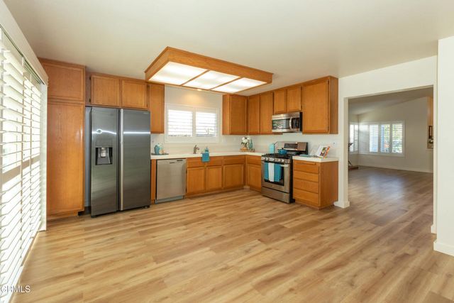 231 Calle Tamega, Camarillo, CA 93012