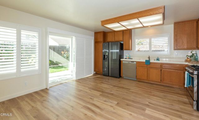 231 Calle Tamega, Camarillo, CA 93012