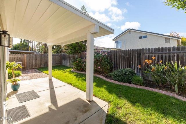 231 Calle Tamega, Camarillo, CA 93012