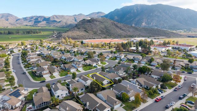 231 Calle Tamega, Camarillo, CA 93012