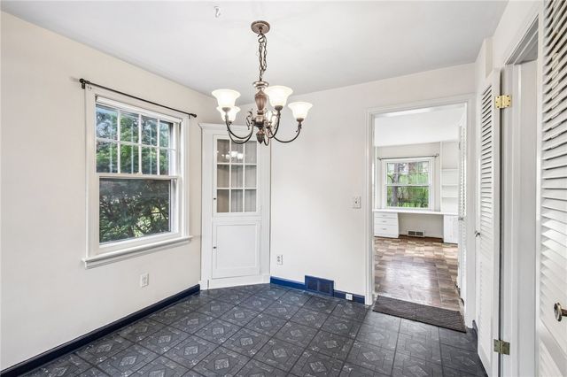 195 Lattimore Road, Rochester, NY 14620