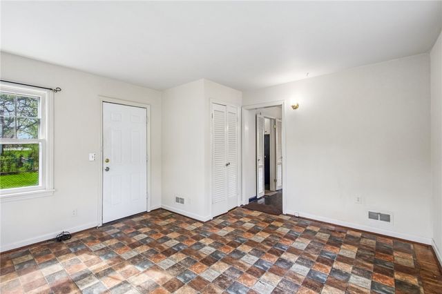 195 Lattimore Road, Rochester, NY 14620