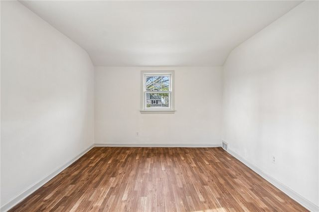 195 Lattimore Road, Rochester, NY 14620