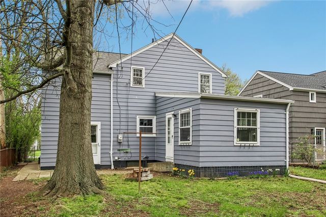 195 Lattimore Road, Rochester, NY 14620